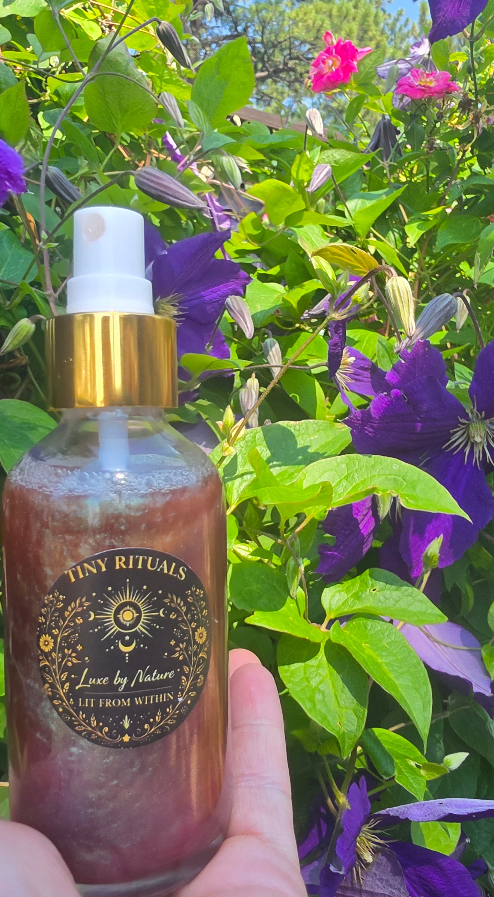 Rose Hydrosol Shimmer Elixer w/ Collagen Peptides & Hyurlonic Acid